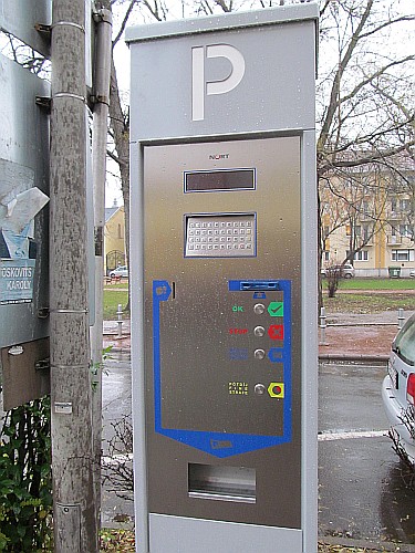 Új parkoló automaták a városban